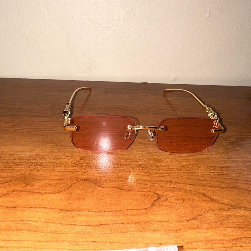 Women’s sunglasses